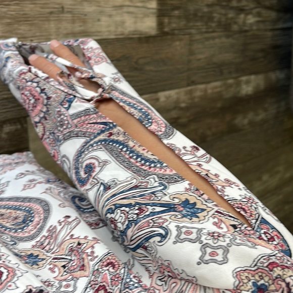 WHITE HOUSE/ BLACK MARKET BEAUTIFUL BLOUSE, 0 - Picture 14 of 14